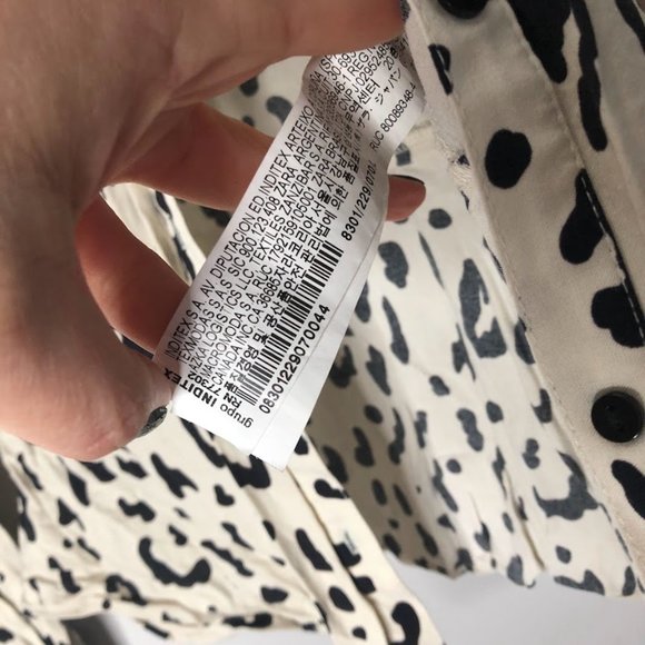 Zara Animal Print ruffle button down blouse - Picture 2 of 2